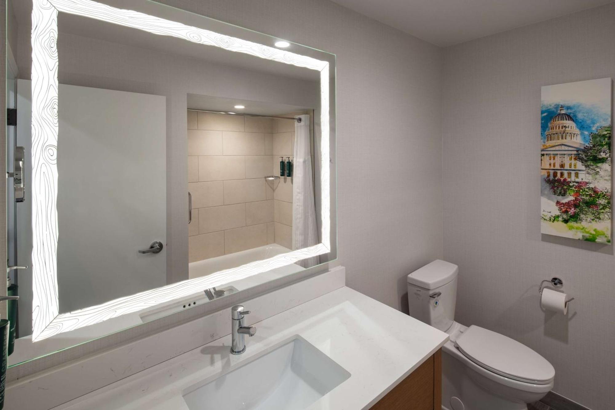 Hotel Doubletree By Hilton Sacramento Esterno foto