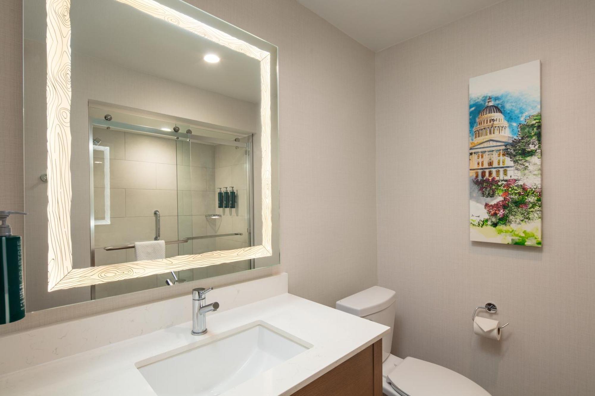 Hotel Doubletree By Hilton Sacramento Esterno foto