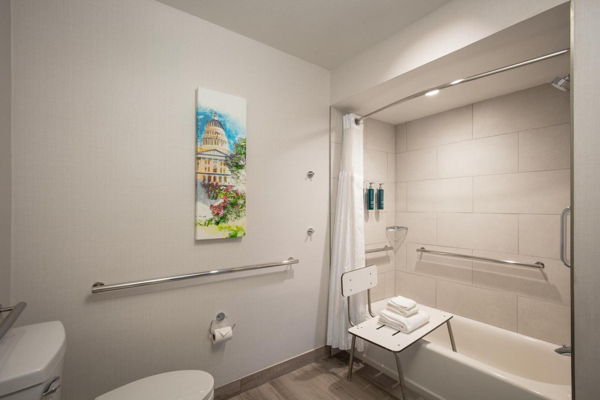 Hotel Doubletree By Hilton Sacramento Esterno foto