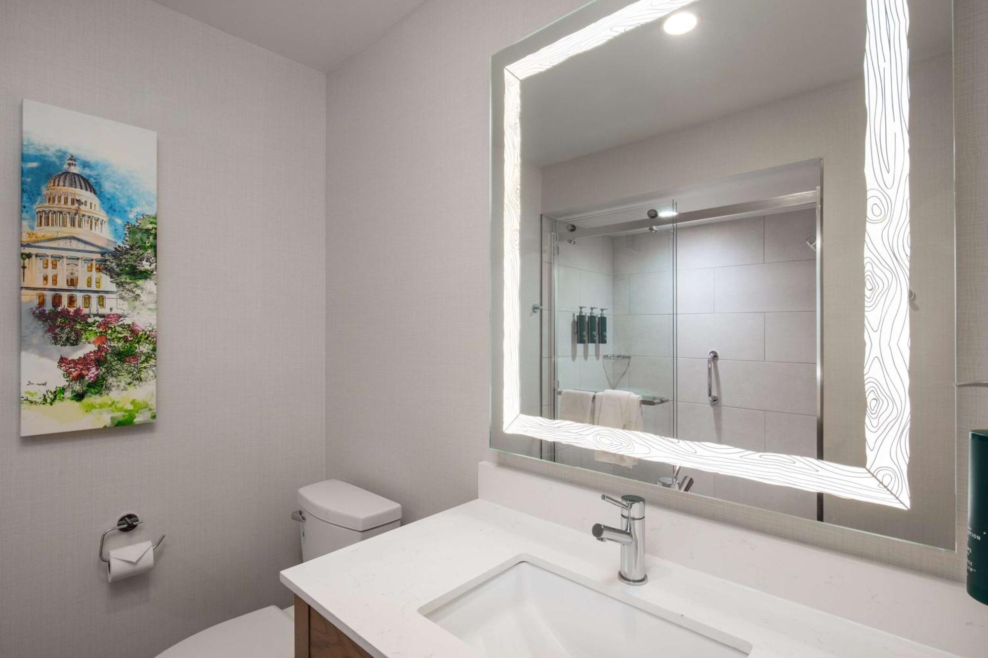 Hotel Doubletree By Hilton Sacramento Esterno foto